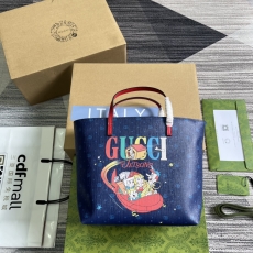 Gucci Shopping Bags